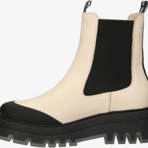 STEVE MADDEN Chelsea Boots ‘Myrtha’ 7