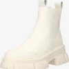 STEVE MADDEN Chelsea Boots 16