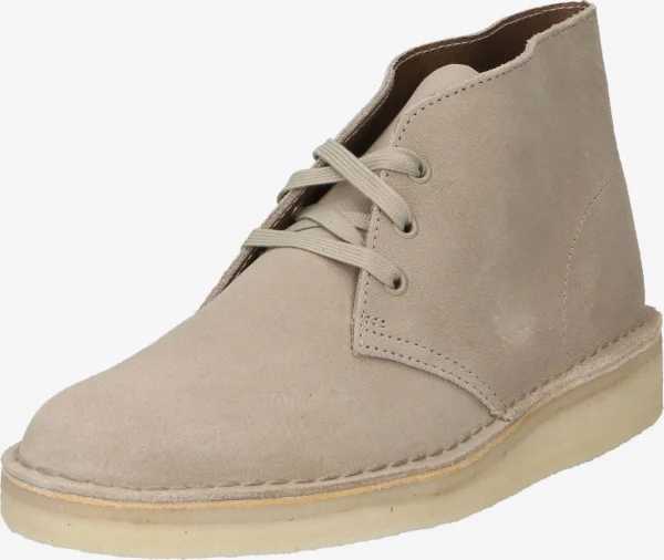 Clarks Originals Chukka Boots ‘Desert’ 1